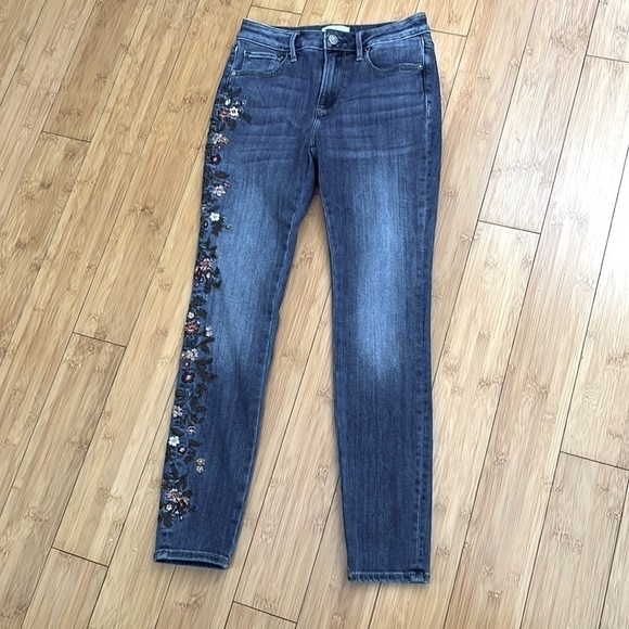 Free People Driftwood Jackie Highrise Embroidered Skinny Jeans 24 - Picture 1 of 8